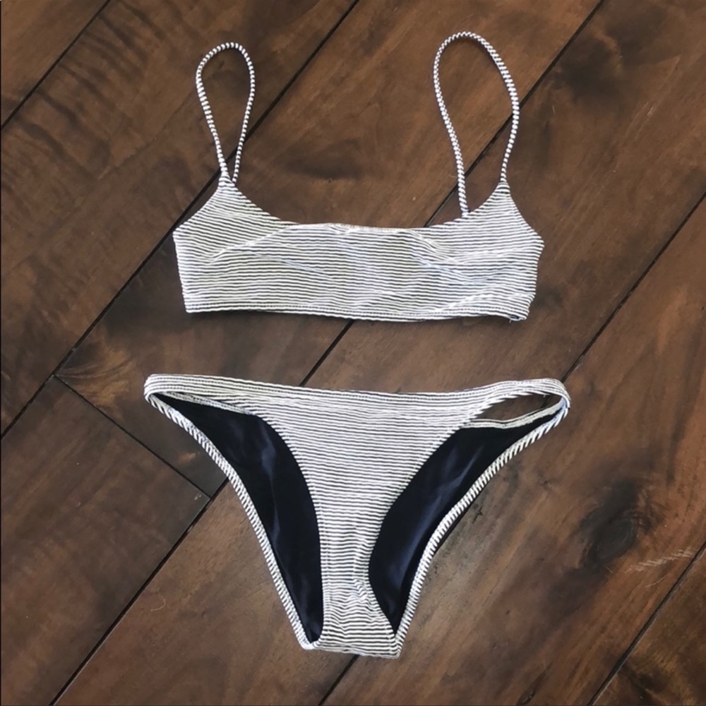 “Iyla” triangl bikini set